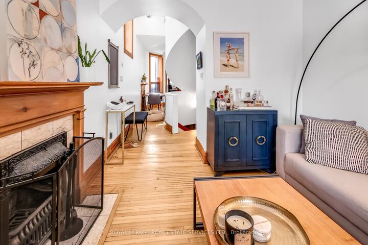 Property Photo:  71 Bernard Avenue Main  ON M5R 1R6 