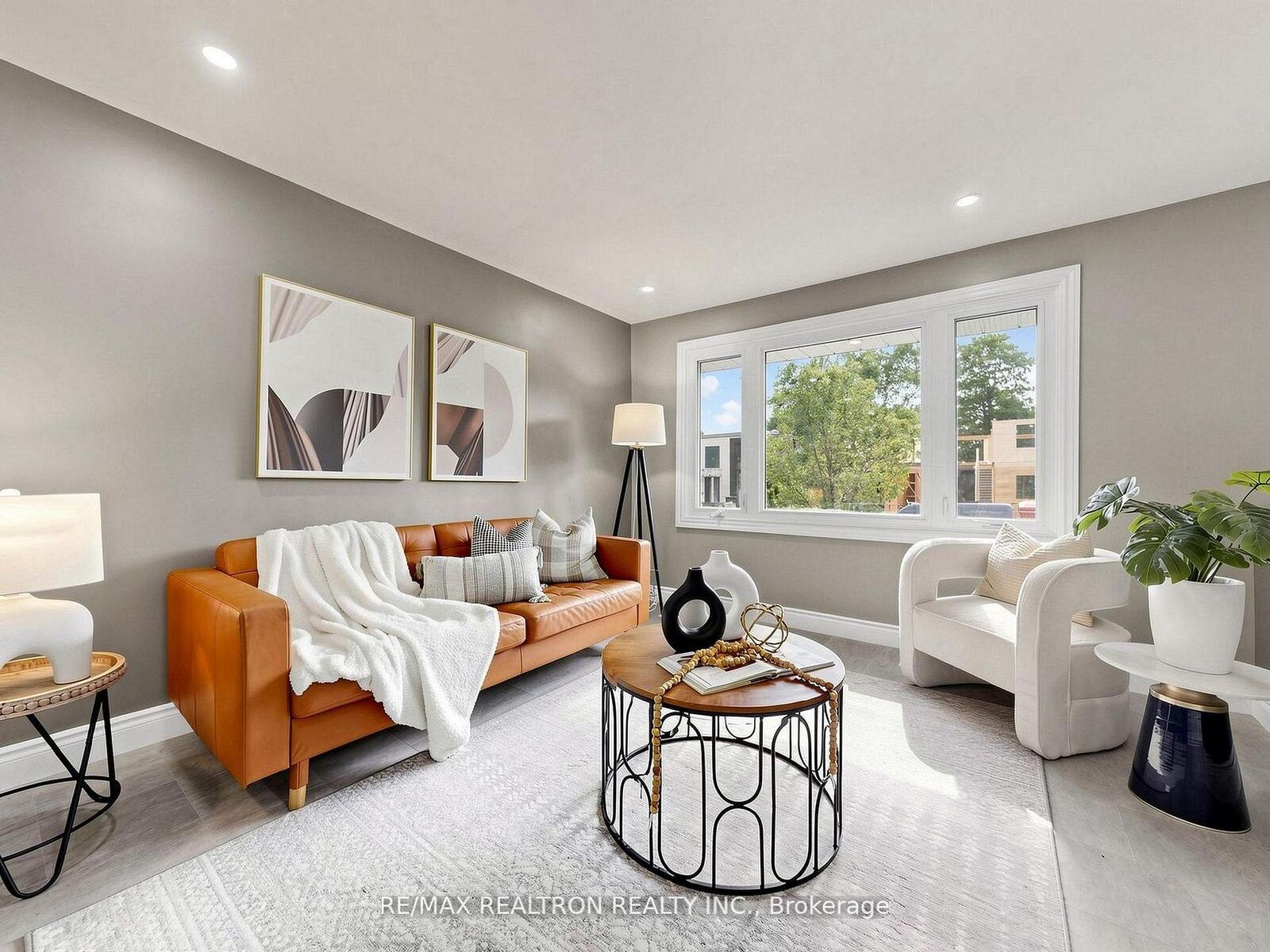 Property Photo: 56 Ternhill Crescent ON M3C 2E5