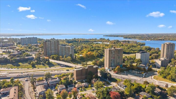 Property Photo:  1190 Richmond Road 703  ON K2B 8J3 