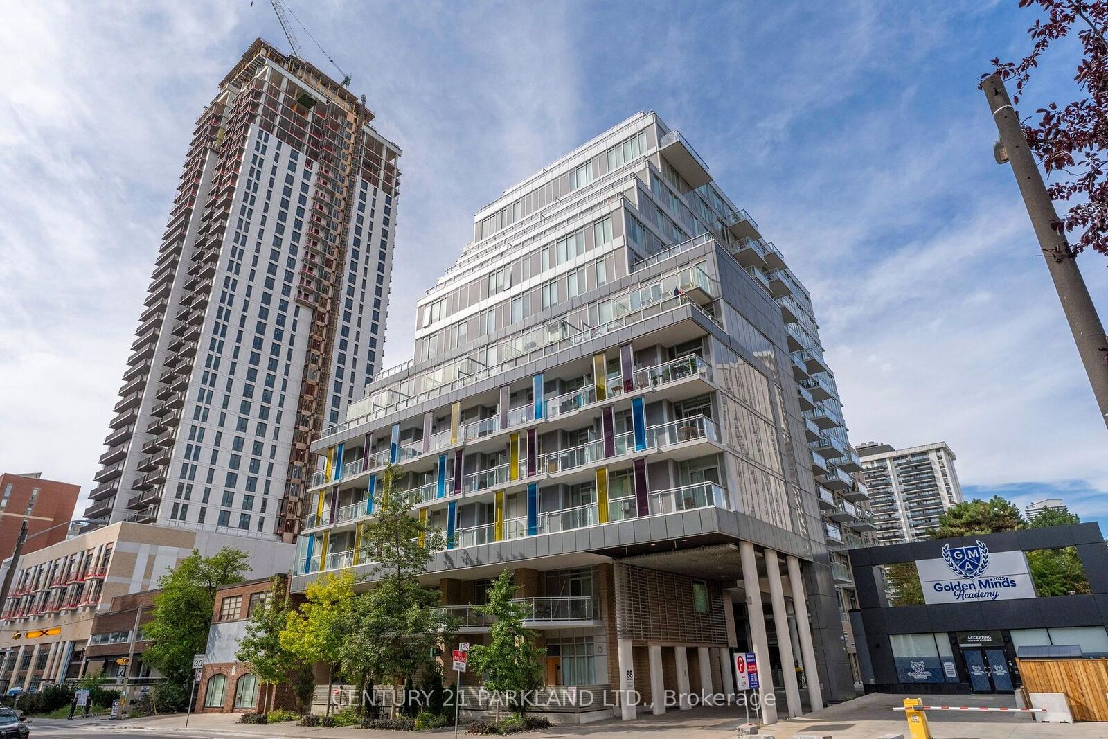 Property Photo: 68 Merton Street 707 ON M4S 0A7