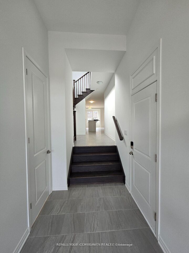 Property Photo:  690 Mika Street  ON L9S 0R7 