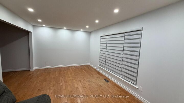 Property Photo: 89 Dunsfold Drive ON M1B 1T5