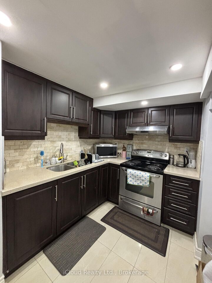 Property Photo:  37 Duggan Drive Bsmt  ON L6Y 4J2 