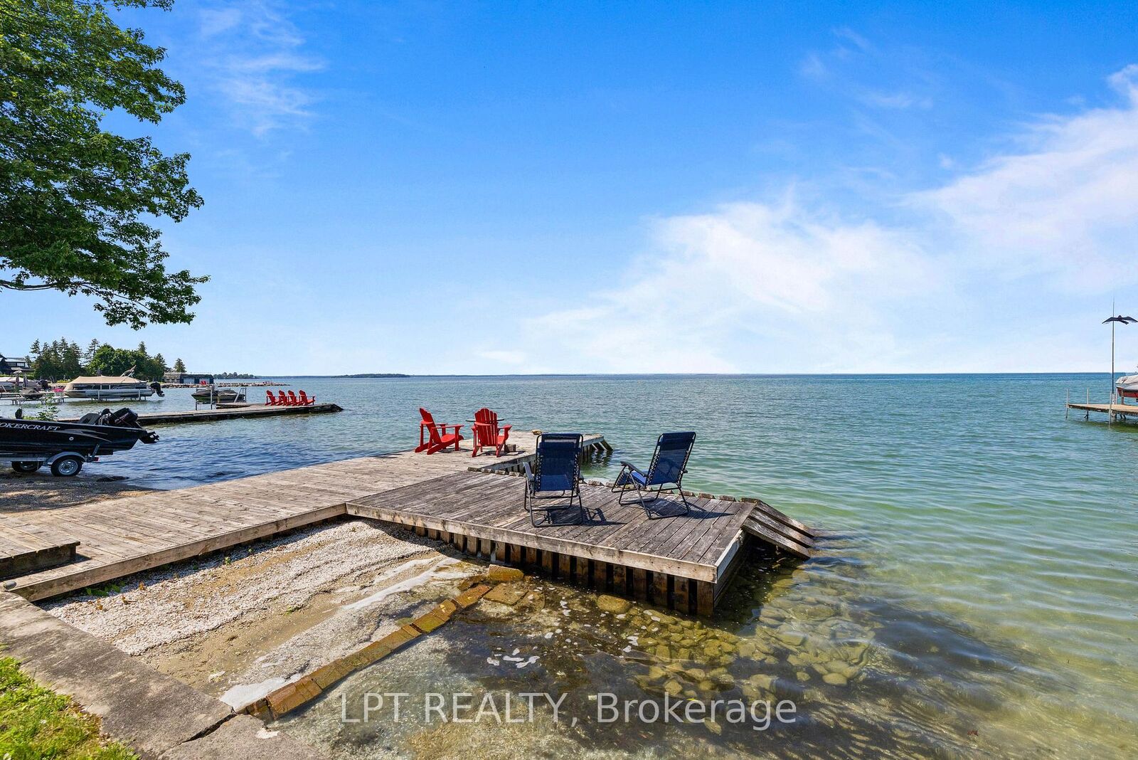Property Photo:  173 Lake Drive E  ON L4P 3E9 