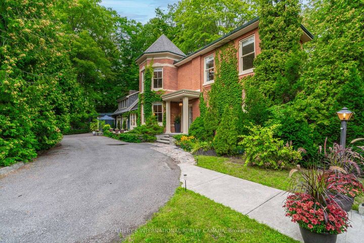Property Photo:  92 Augusta Street  ON L1A 1G9 