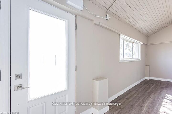 Property Photo: 279 William Street 2 Upper ON N6B 3C2