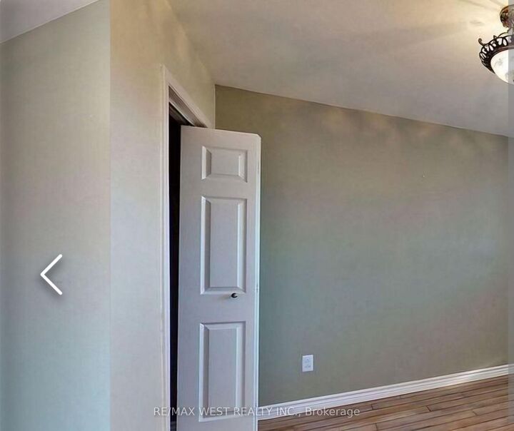 Property Photo:  517 Fairleigh Avenue  ON L1J 2W7 