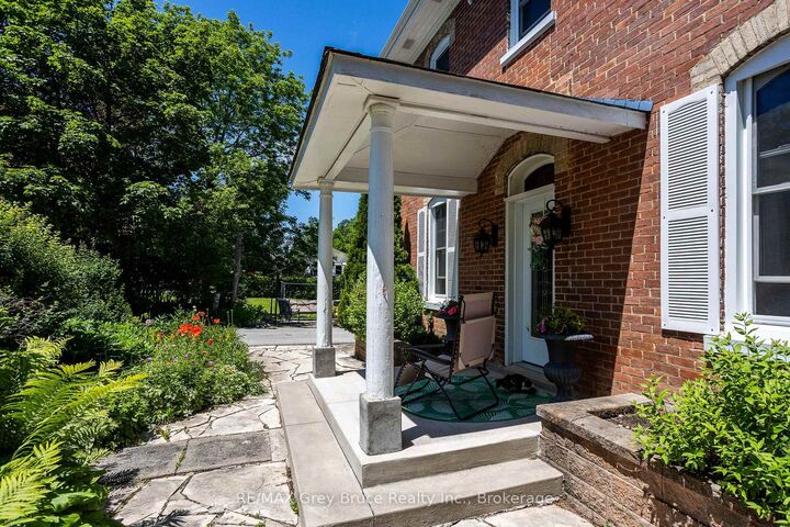 Property Photo:  580 23rd Street W  ON N4K 4G9 