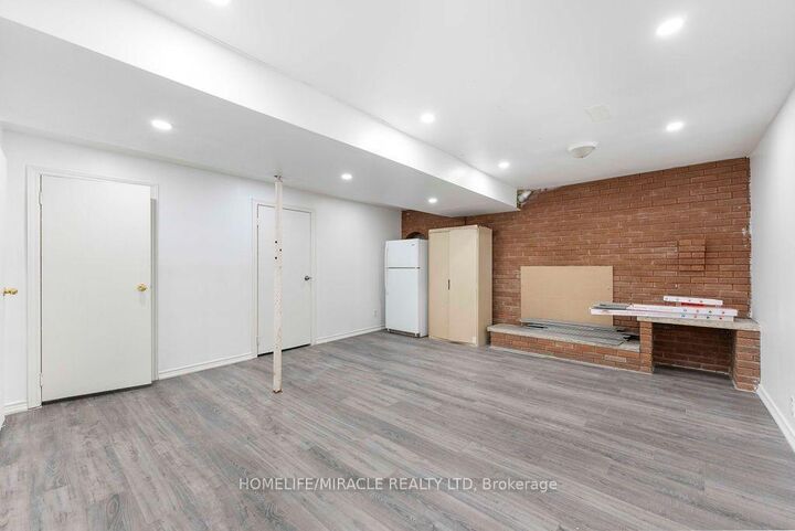 Property Photo:  2037 Simcoe Street N Basement  ON L1G 0C7 