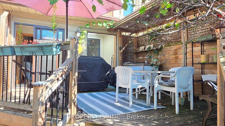 Property Photo: 52 Earlscourt Avenue ON M6E 4A6