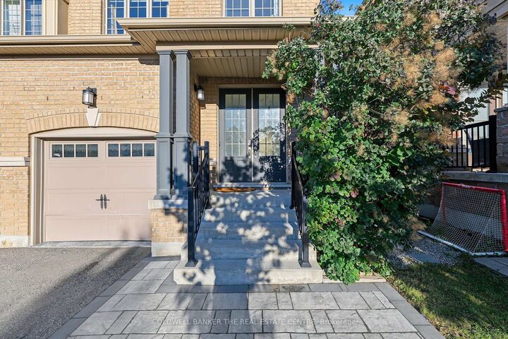 Property Photo:  705 Yarfield Crescent  ON L3X 0H4 