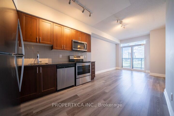 Property Photo:  3700 Highway 7 N/A 2201  ON L4L 0G8 
