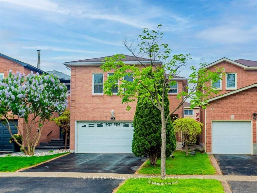 Property Photo:  49 Chelwood Drive  ON L4J 7J1 