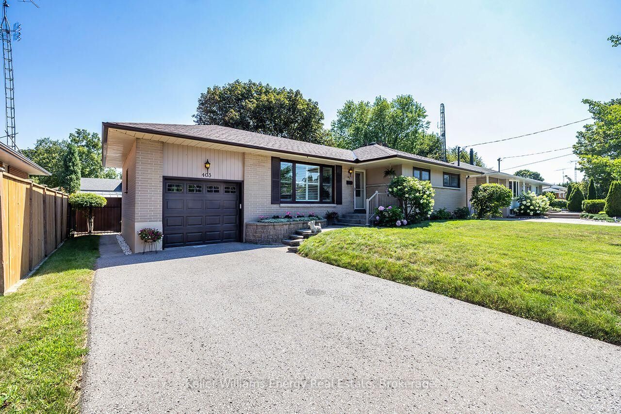 Property Photo:  403 Rossmount Avenue  ON L1J 3K5 