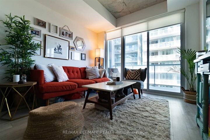 Property Photo:  15 Baseball Place 403  ON M4M 0E6 