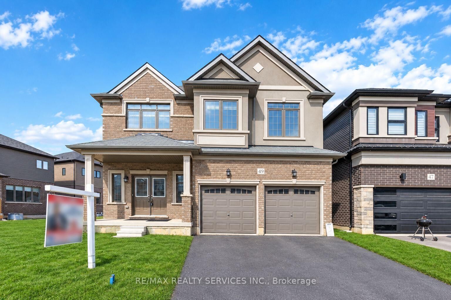 Property Photo:  49 Dennis Avenue  ON N3V 0B9 