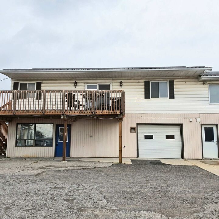 Property Photo:  1024 Division Street 2  ON K9A 5Y5 