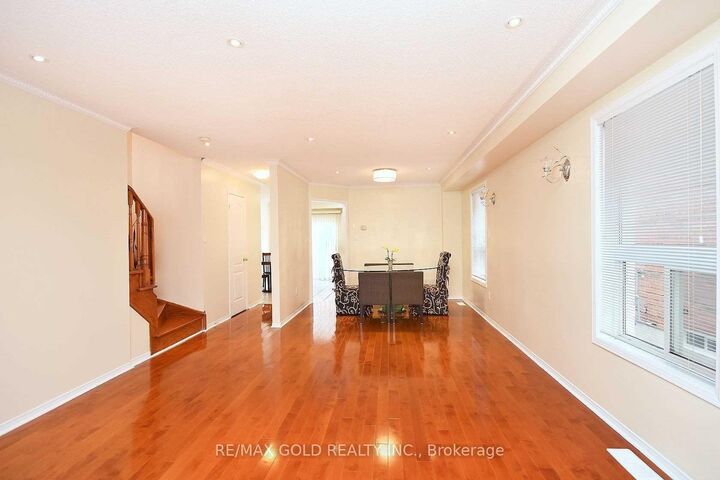 Property Photo:  3289 Carabella Way  ON L5M 6T4 