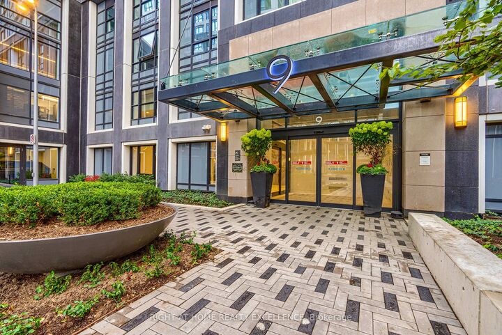 Property Photo:  9 Mabelle Avenue 2420  ON M9A 0E1 