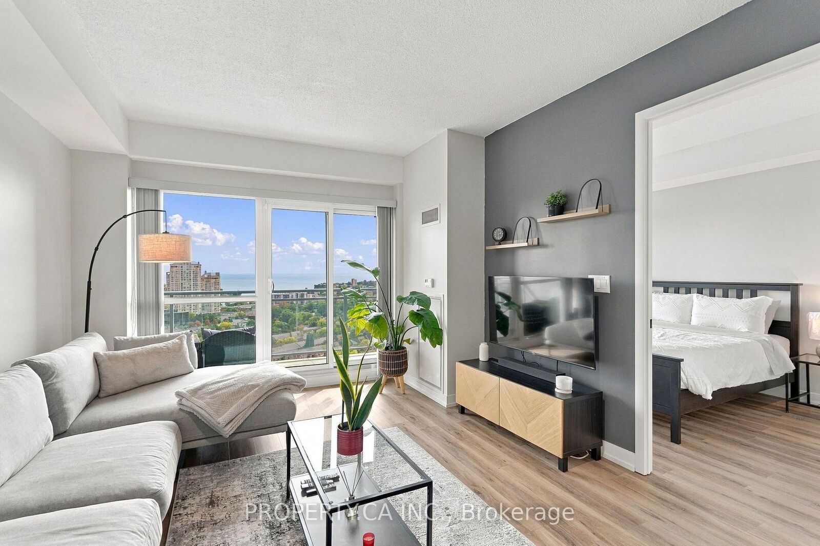 Property Photo:  165 Legion Road N 2029  ON M8Y 0B3 