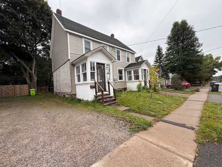 Property Photo:  182 Woodward Avenue  ON P6A 3T7 