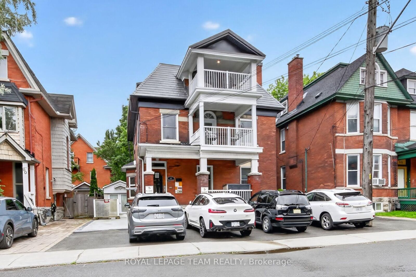 Property Photo:  64 Delaware Avenue  ON K2P 0Z3 
