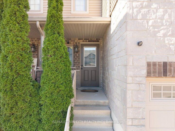 Property Photo:  72 Meadowridge Street  ON N2P 0E2 