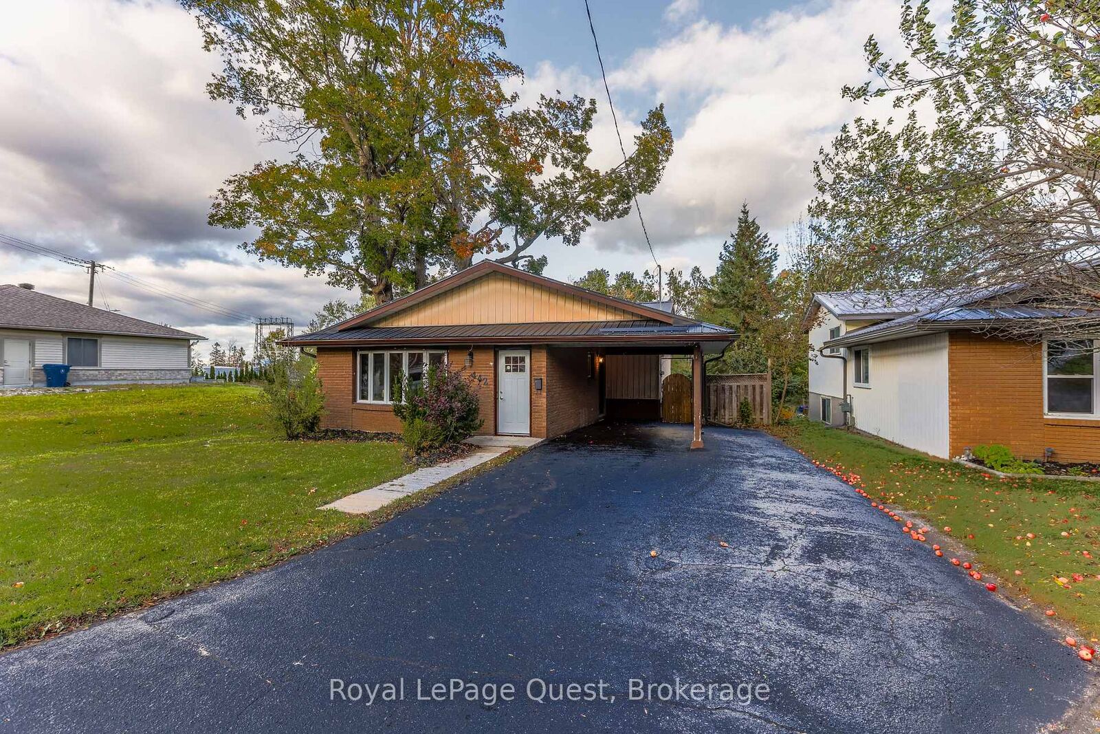 Property Photo:  442 Sundial Drive  ON L3V 4A6 