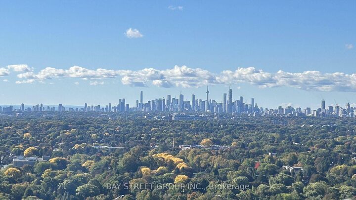 Property Photo:  95 McMahon Drive 3703  ON M2K 0H2 