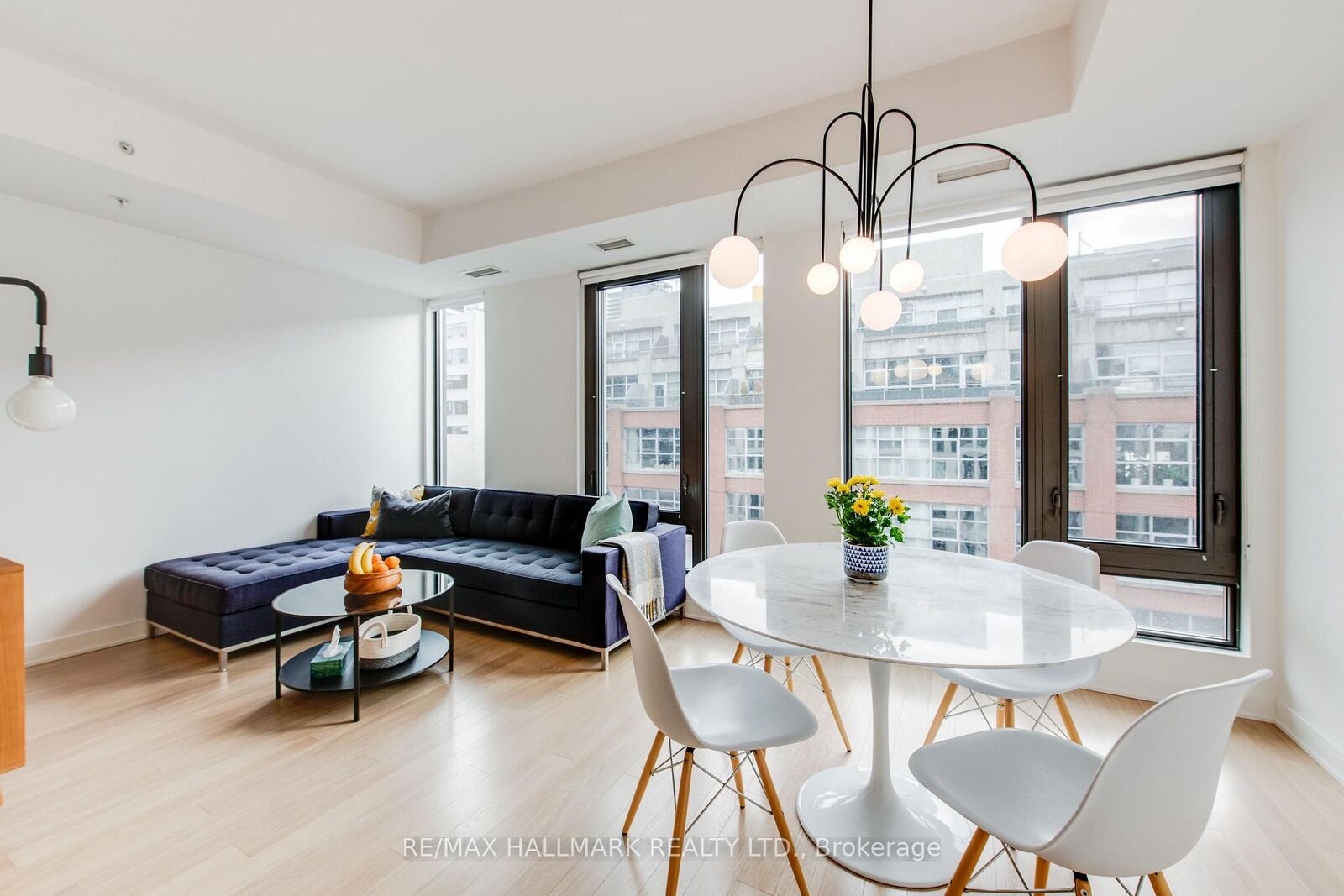 Property Photo:  32 Camden Street 702  ON M5V 1V1 