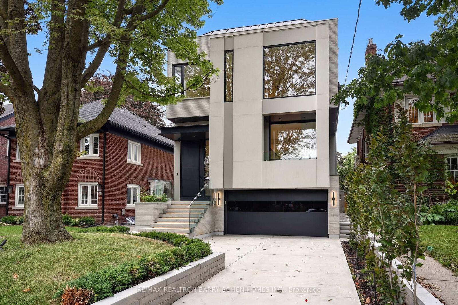 Property Photo:  39 Chudleigh Avenue  ON M4R 1T1 