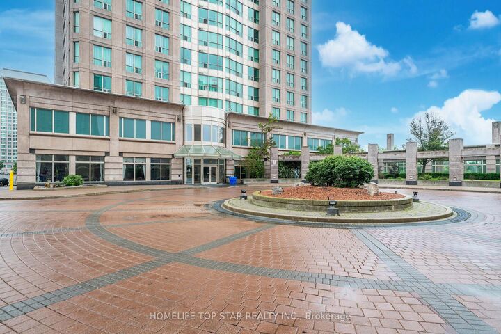 Property Photo: 8 Lee Centre Drive 1011 ON M1H 3H8