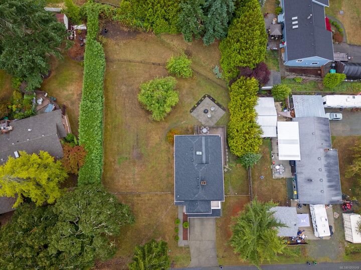 Property Photo:  6450 Abbey Rd  BC V9L 4T6 