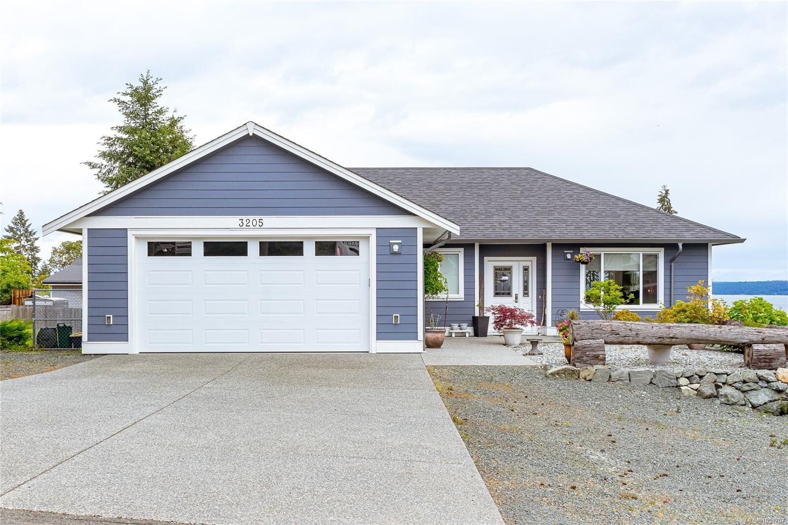 Property Photo:  3205 Douglas St  BC V0R 1K2 