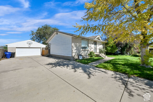 Property Photo: 5414 W Mountain Men Dr S UT 84118