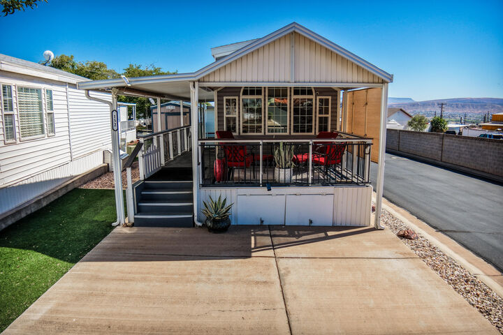 Property Photo:  1150 W Red Hills Parkway 152  UT 84780 