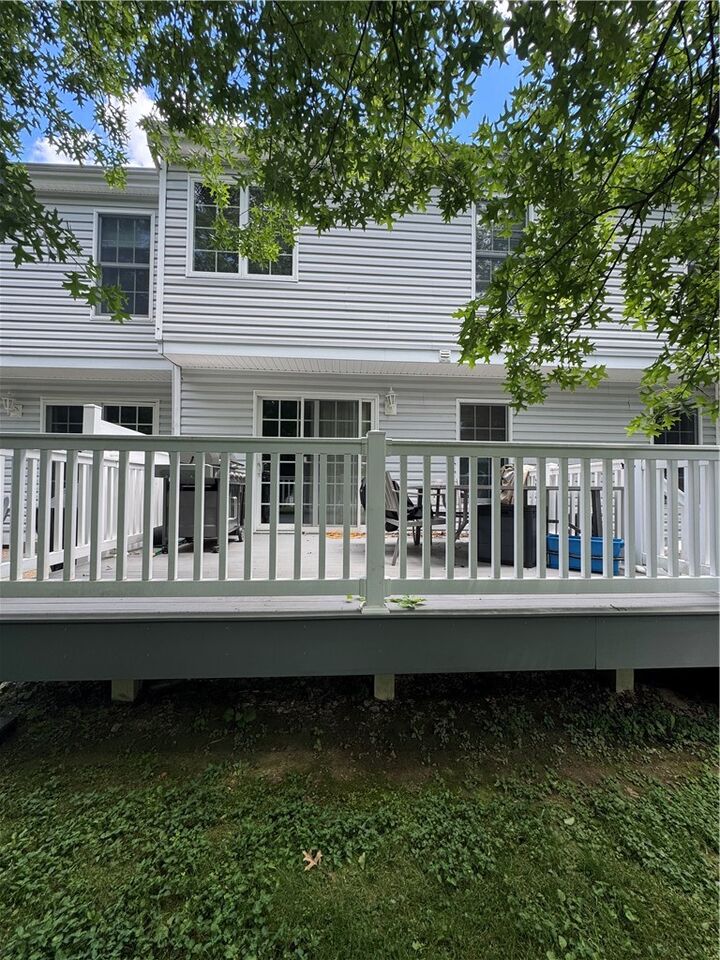 Property Photo: 959 Montclair Dr PA 15108