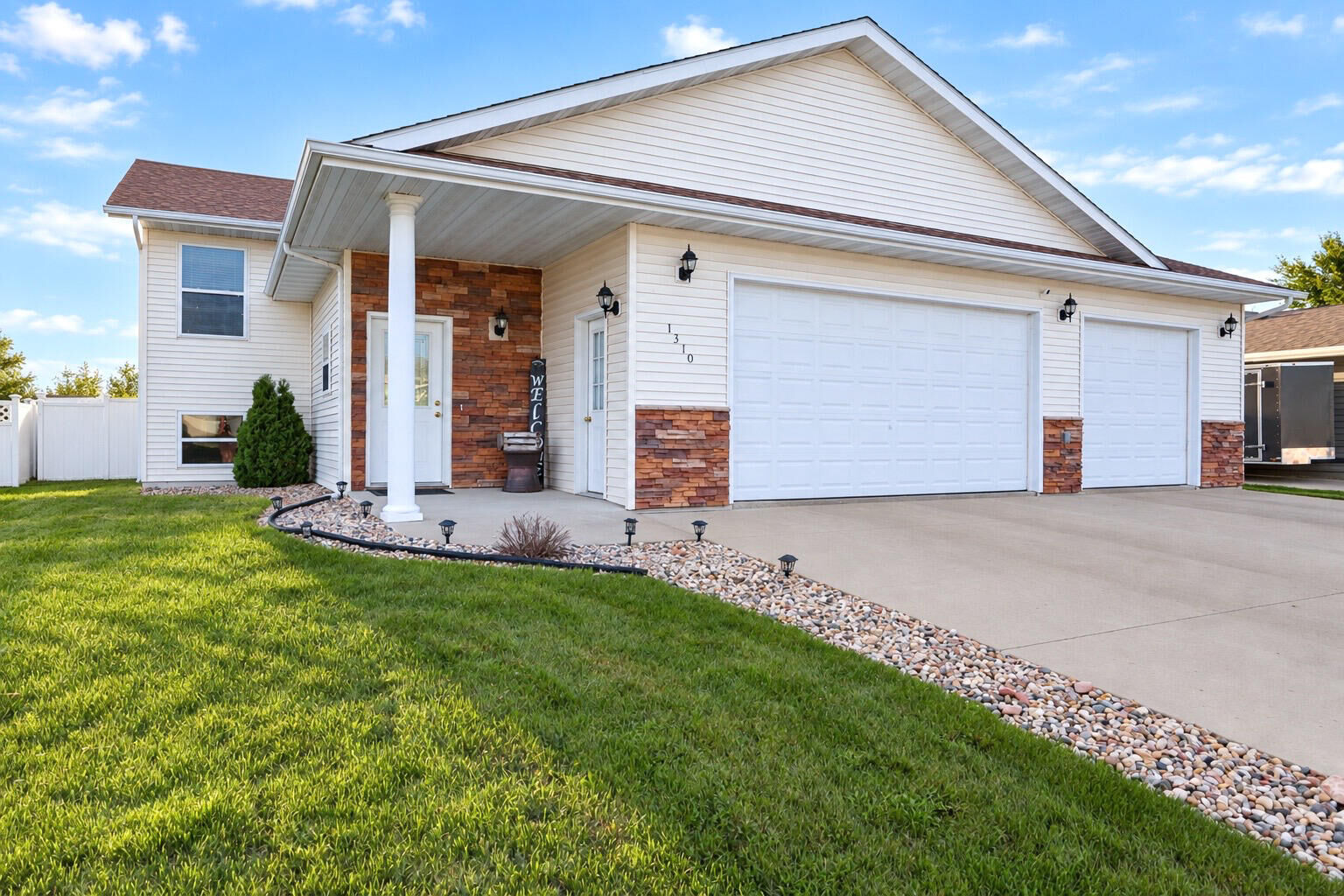 Property Photo:  1310 Warren Drive  SD 57401 
