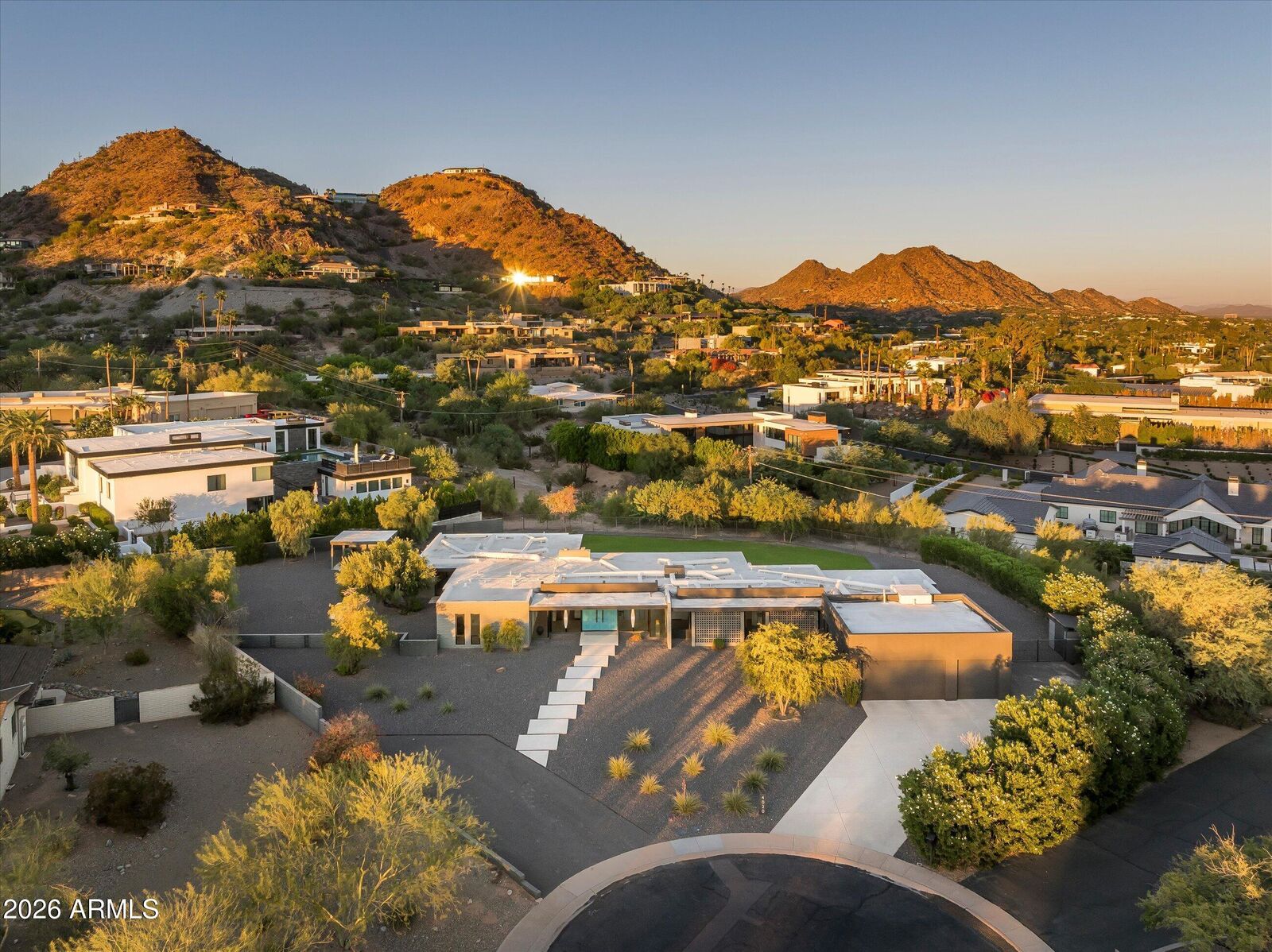 Property Photo: 4020 E Sierra Vista Drive AZ 85253