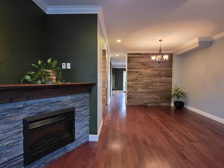Property Photo:  32792 Lightbody Court 3  BC V4S 0B4 