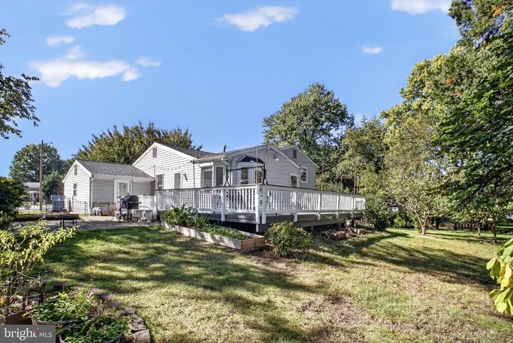 Property Photo:  13708 Pitkin Court  VA 20151 