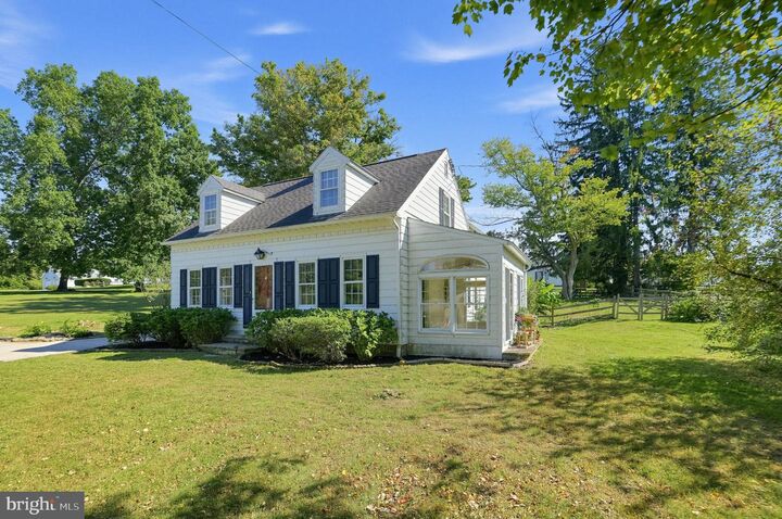 Property Photo:  906 Unionville Wawaset Road  PA 19348 