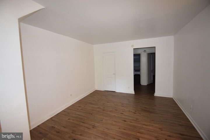 Property Photo: 6320 N 10th Street 1 PA 19141