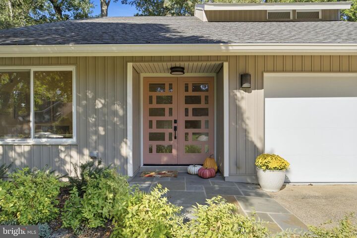 Property Photo:  10414 Pearl Street  VA 22032 