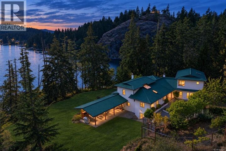 Property Photo:  1140 Boardman Lane  BC V9Z 0Z6 