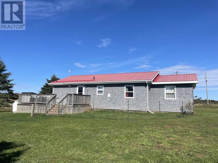 Property Photo:  44 Wharf Road  PE C0B 1M0 