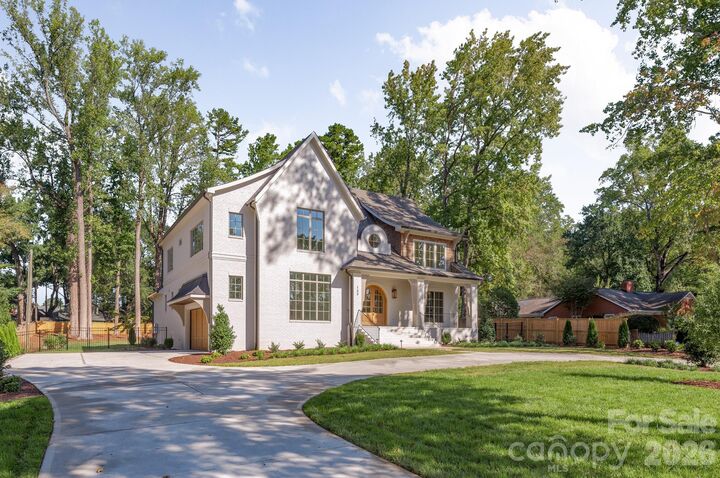 Property Photo: 133 Wonderwood Drive NC 28211