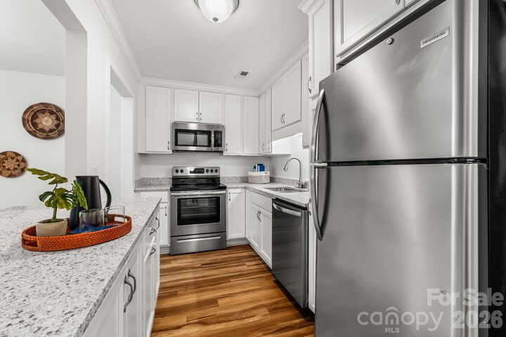 Property Photo: 11413 Kingfisher Drive NC 28226