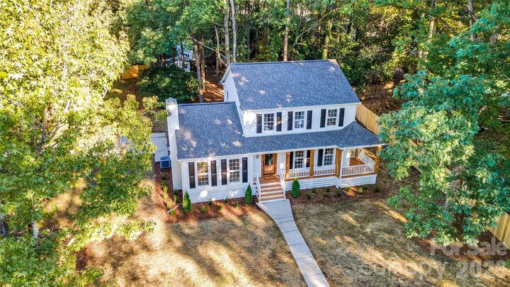 Property Photo: 512 Morning Dale Road NC 28105
