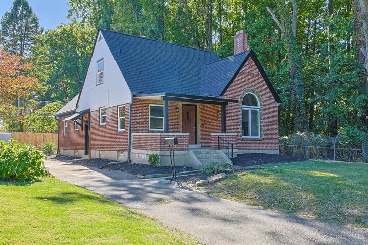 Property Photo:  1403 Corvallis Avenue  OH 45237 